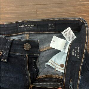Lucky Brand Mid Rise Straight Sweet Jeans
